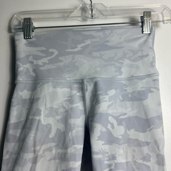Lululemon Winder Under Short 10" Incognito Camo Jacquard Alpine White Starlight - Picture 3 of 11